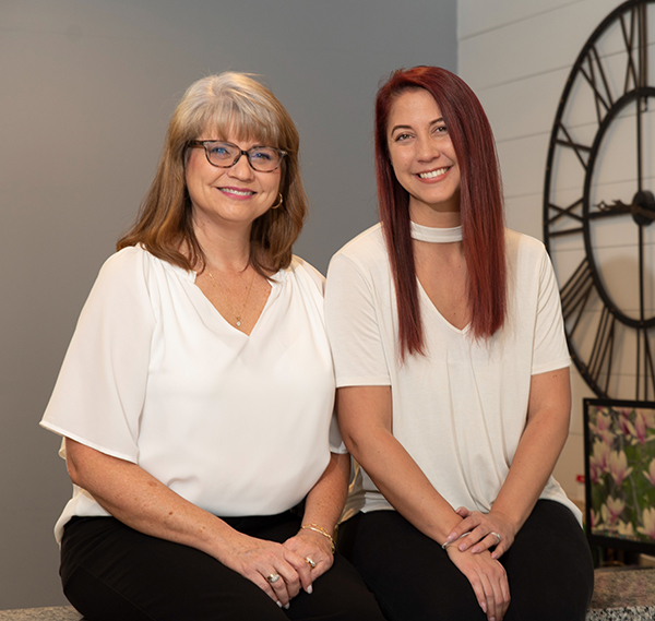 Image of Kathy and Lauren together.